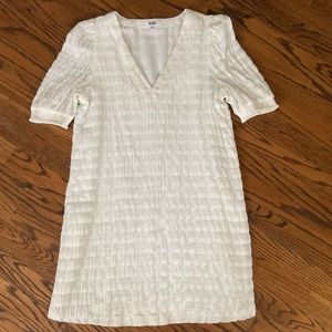 BB Dakota Steve Madden White Dress w/ Short Sleeves Size M